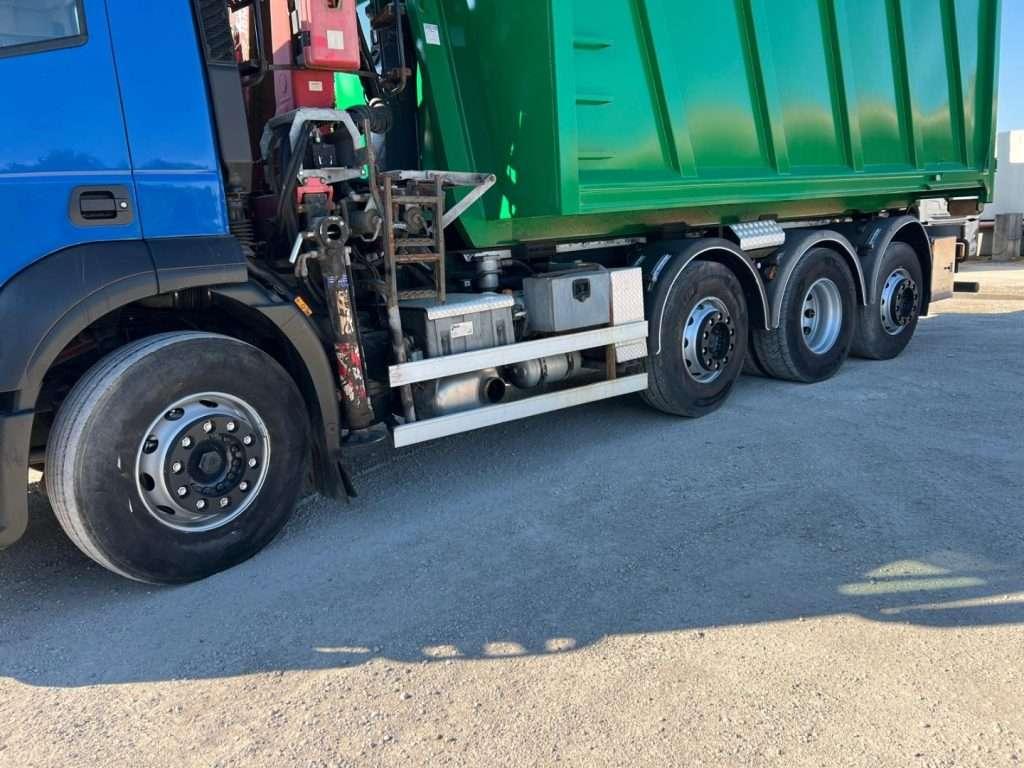 Iveco STRALIS 260.450 SCARRABILE CON GRU Foto 11