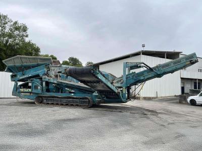 Powerscreen Cribleuse WARRIOR 1800 in vendita da SODINEG France