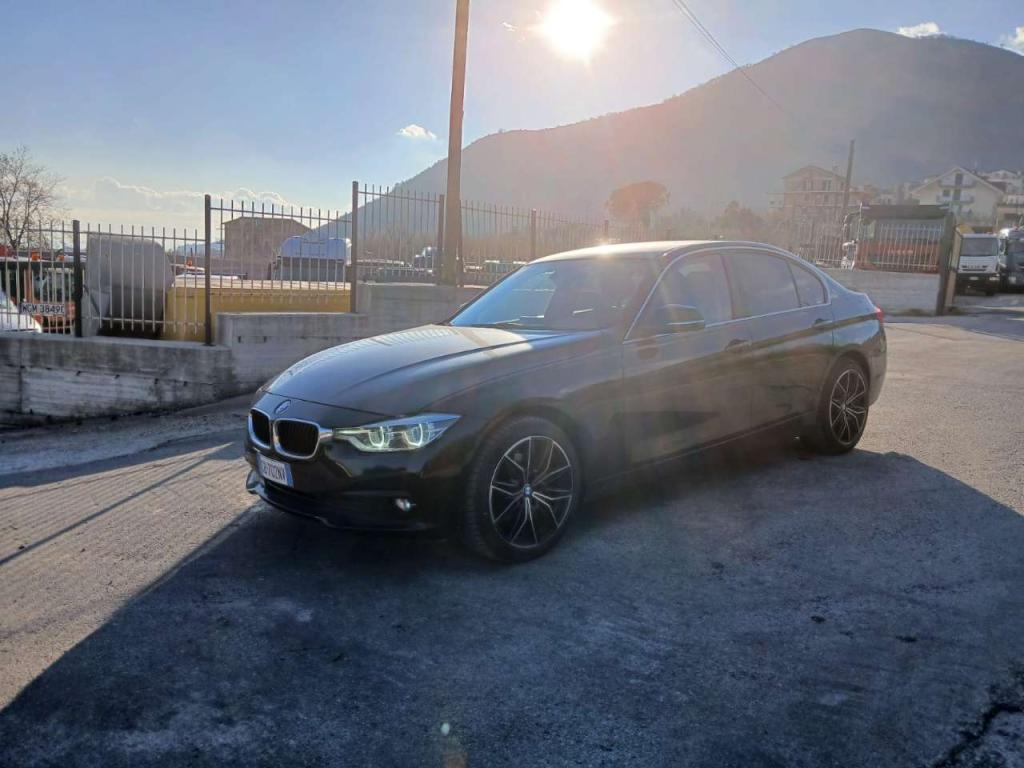BMW SERIE 3 MODELLO 320D Foto 14