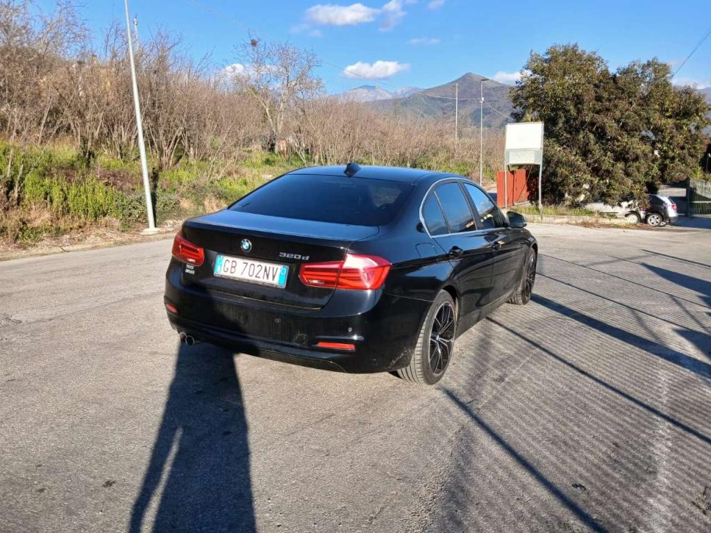 BMW SERIE 3 MODELLO 320D Foto 3