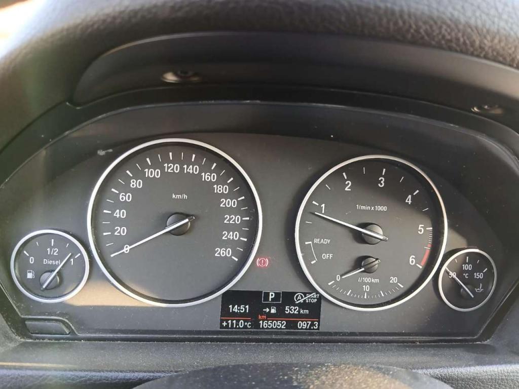 BMW SERIE 3 MODELLO 320D Foto 8