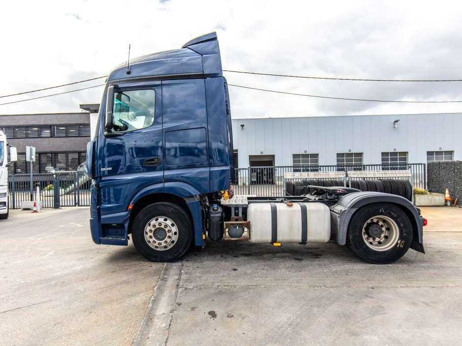 Mercedes-Benz ACTROS 1846 LS +ADR Foto 2