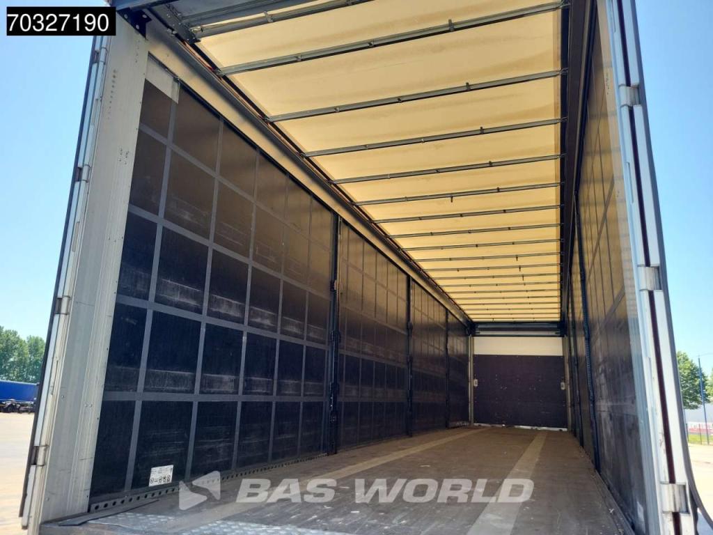Schwarzmüller Lift + Sliding Roof Lift Axle Hubdach Foto 10