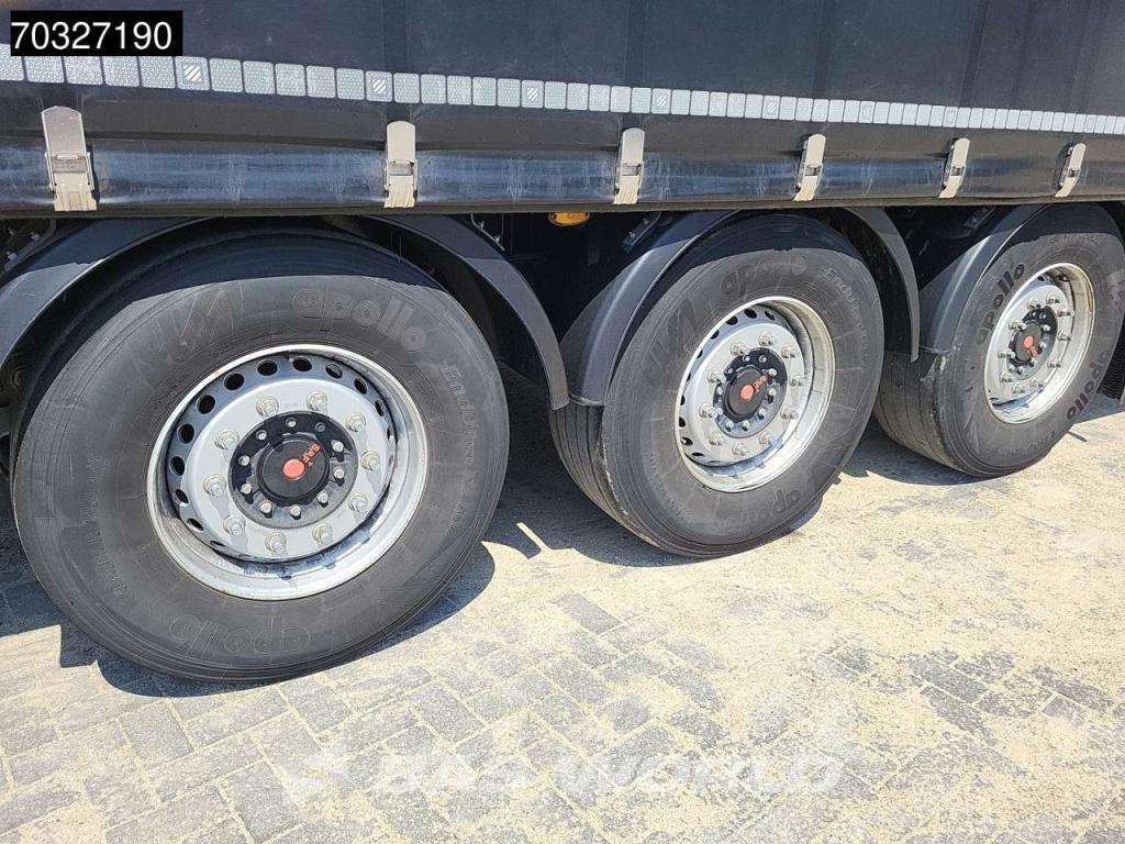 Schwarzmüller Lift + Sliding Roof Lift Axle Hubdach Foto 15