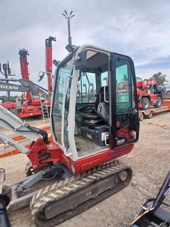 Takeuchi TB230 Foto 5
