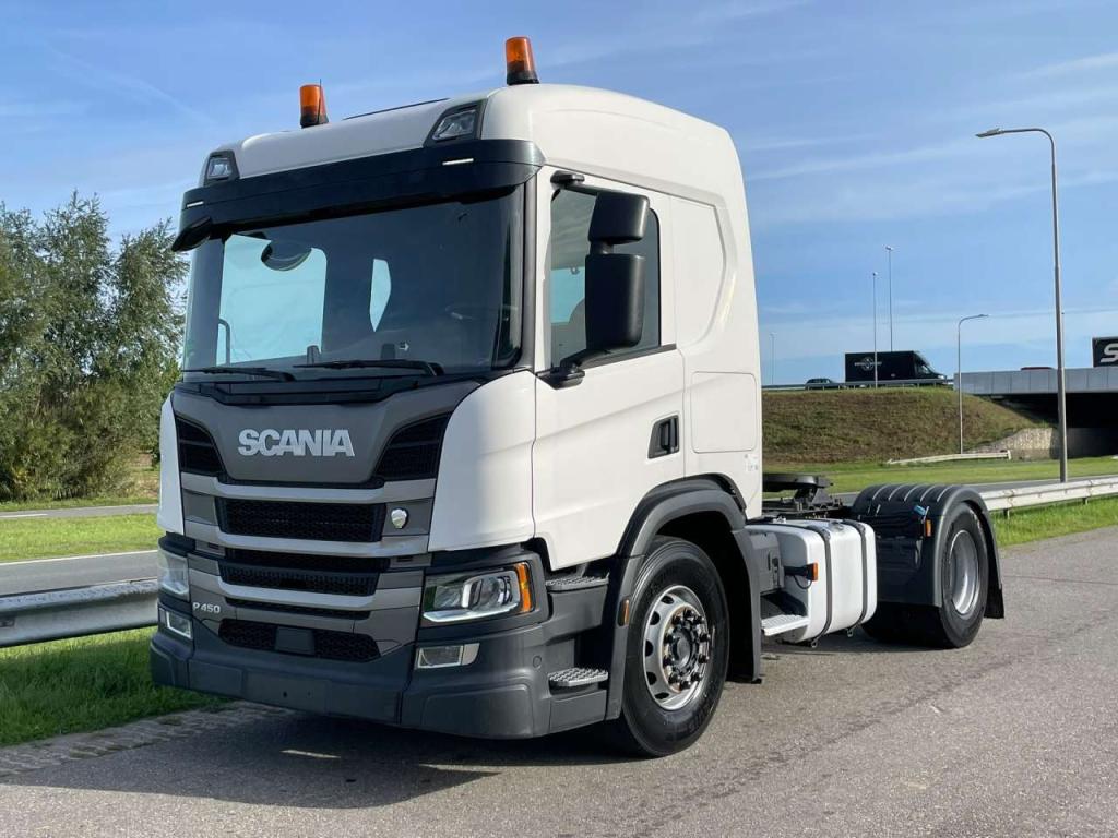 Scania P450 A4X2NA Foto 1
