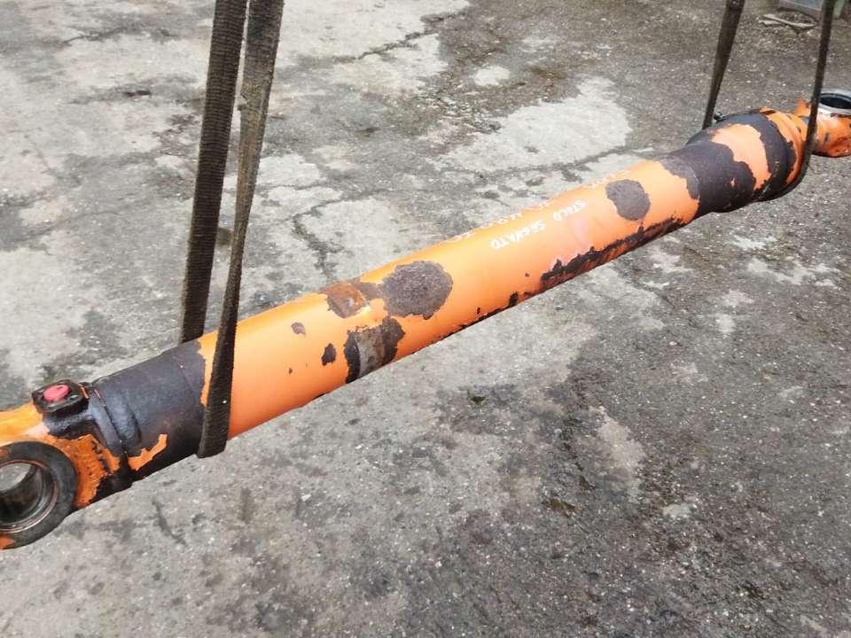 Pistone avambraccio (stick) per Fiat Hitachi Ex 135 Foto 4