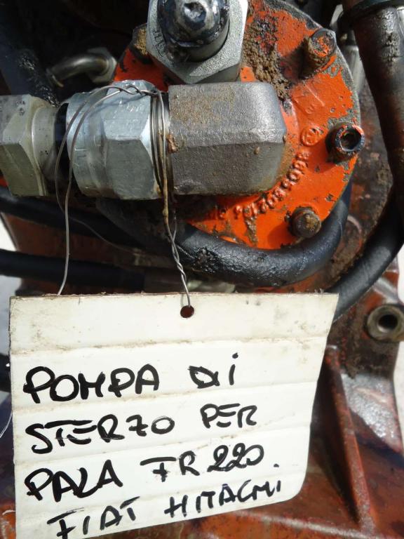 Pompa idraulica di sterzo per Fiat Hitachi FR220 Foto 3