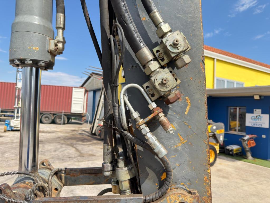 Liebherr R 900 C Litronic Foto 6