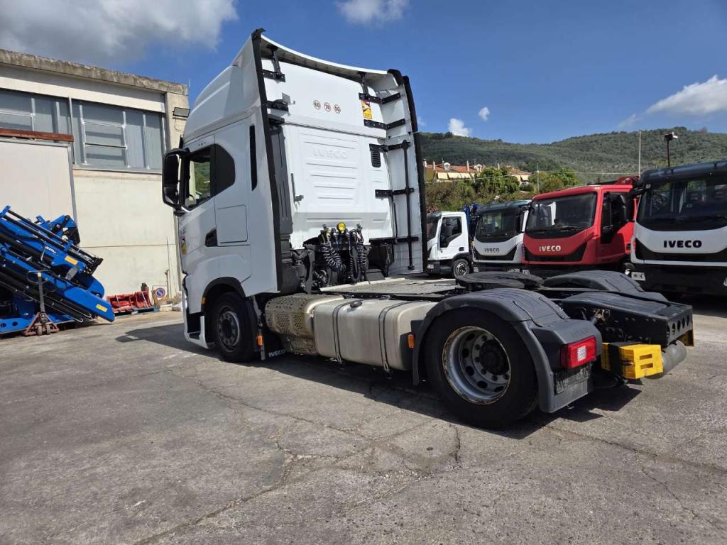 Iveco S-WAY S490 Foto 17