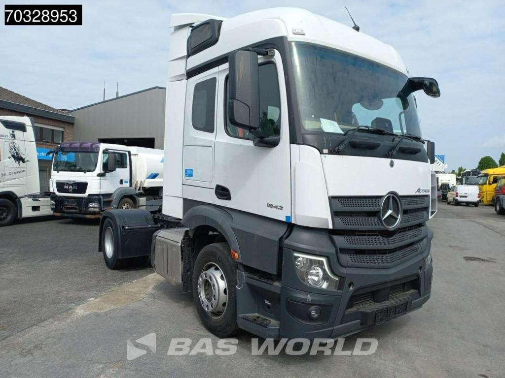 Mercedes Actros 1842 4X2 RHD Unused! ClassicSpace Foto 7