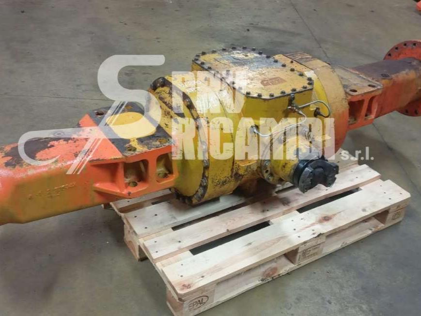 TCM Assale anteriore per Fiat Hitachi W 270 Foto 1