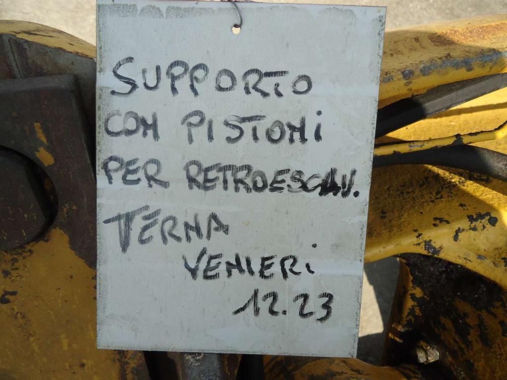 Supporto retroescavatore per Venieri 12.23 Foto 5
