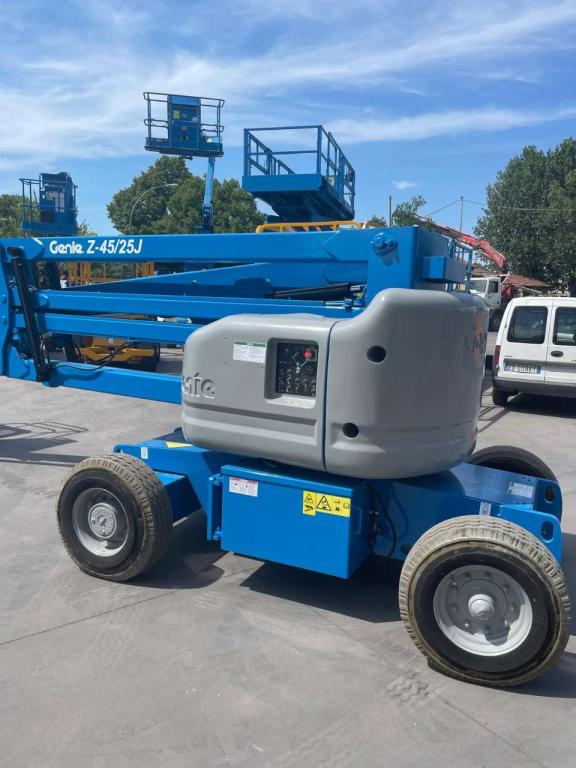 Genie Z45/25J Bienergy Foto 10