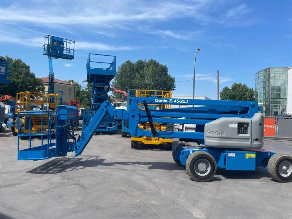 Genie Z45/25J Bienergy Foto 21