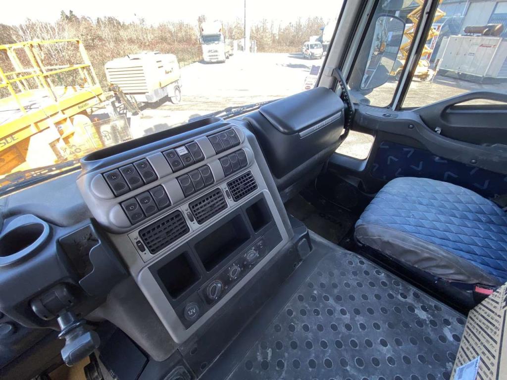 Iveco 310 EEV Foto 8