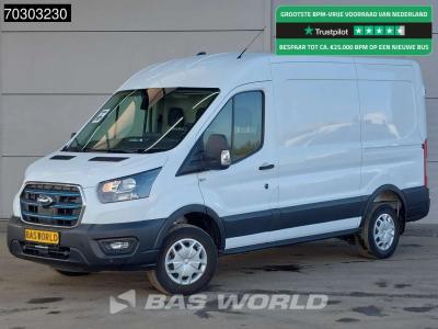 Ford e-Transit 390 Elektrisch 75kWh 334km WLTP BEV Snelladen L2H2 Navi Airco Cruise Camera Parkeersensor in vendita da BAS World B.V.