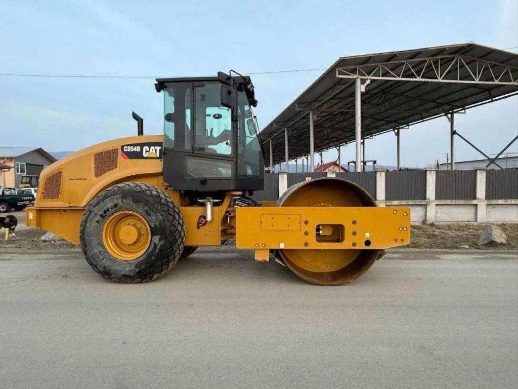 Caterpillar CS54B Foto 1