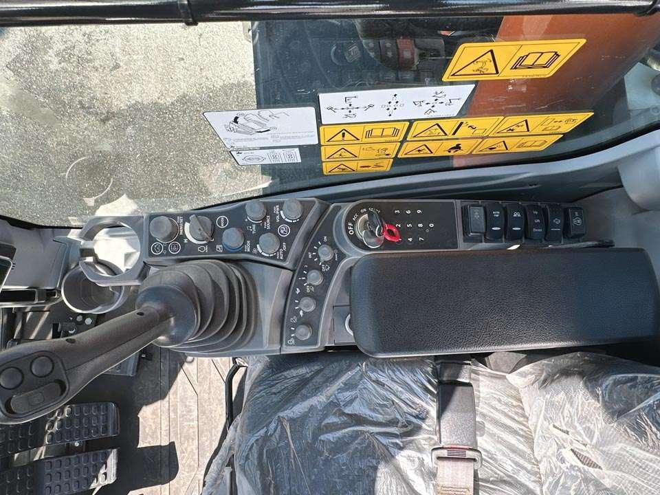 Hitachi KMC750S-7 Foto 16