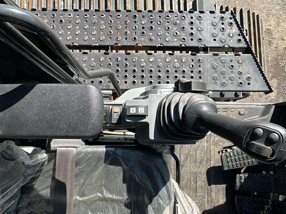 Hitachi KMC750S-7 Foto 17