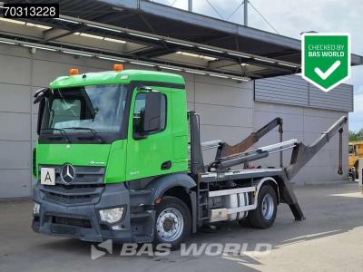 Mercedes-Benz Antos 1843 Antos 4X2 14 tons Hyvalift skiploader Automatic Euro 6 in vendita da BAS World B.V.