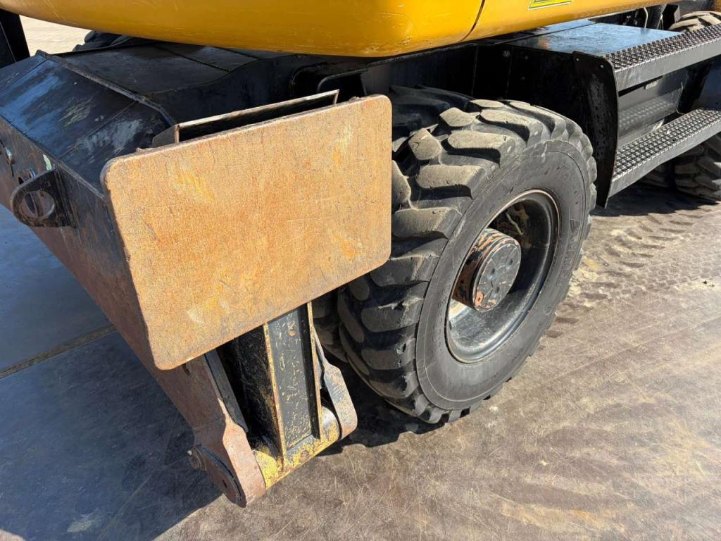 Caterpillar M313D VA - Outriggers + Blade Foto 21
