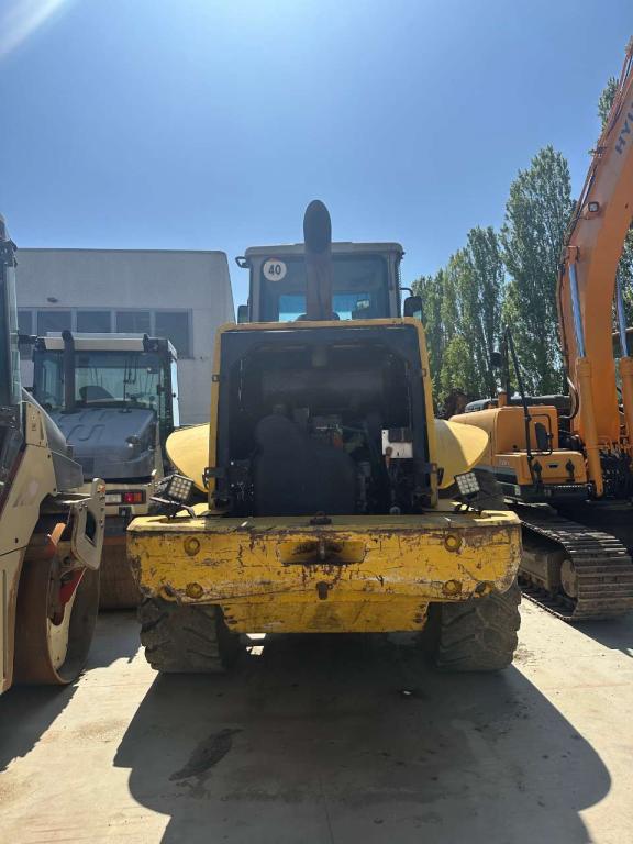 New Holland w170 Foto 2
