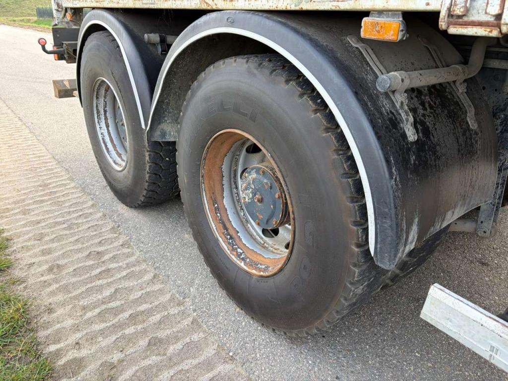 Iveco 330 6x4 Foto 20