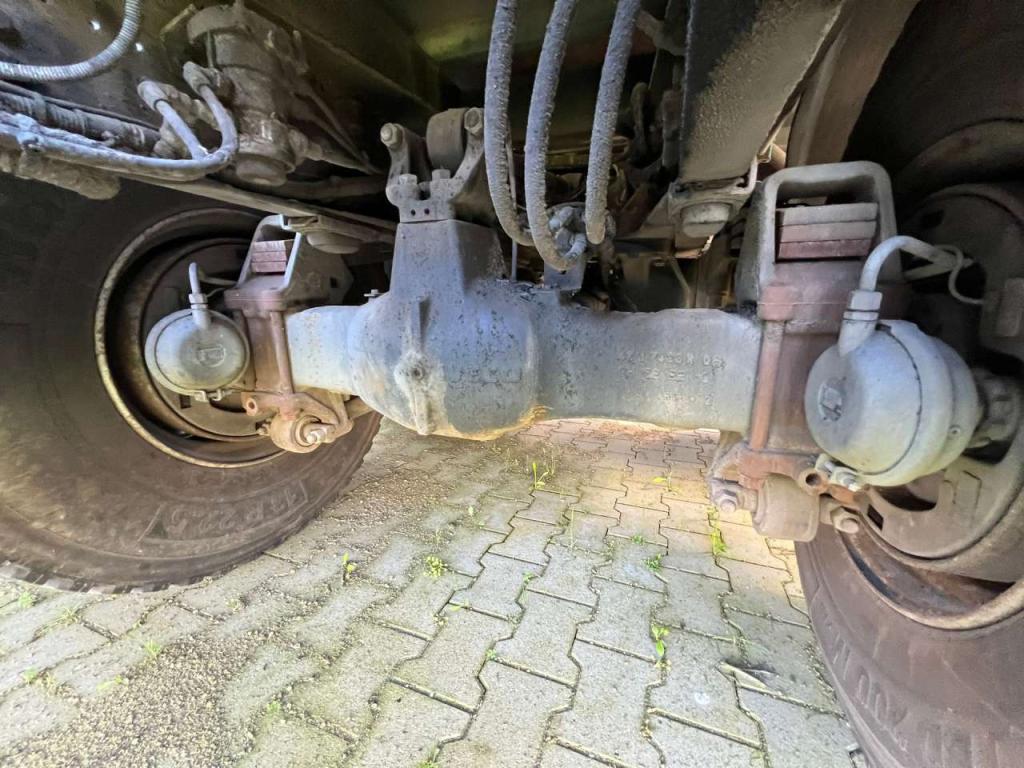 Iveco 330 6x4 Foto 7