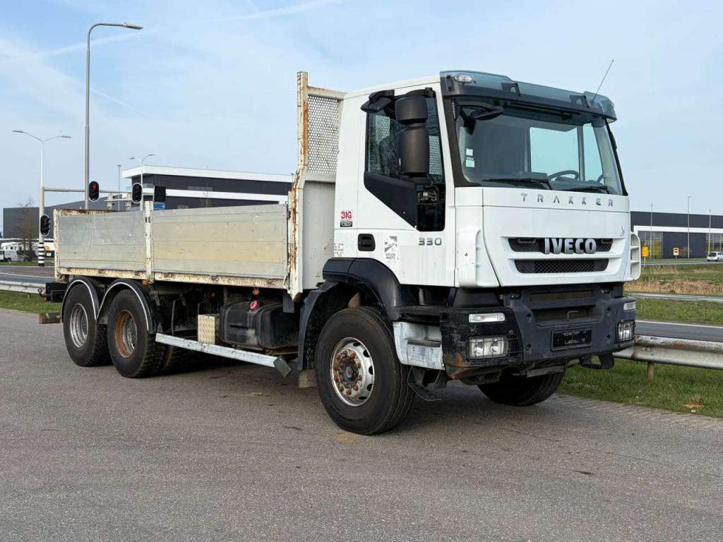 Iveco 330 6x4 Foto 9