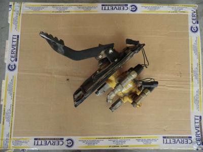 Pedaliera per Caterpillar 735 in vendita da CERVETTI TRACTOR Srl