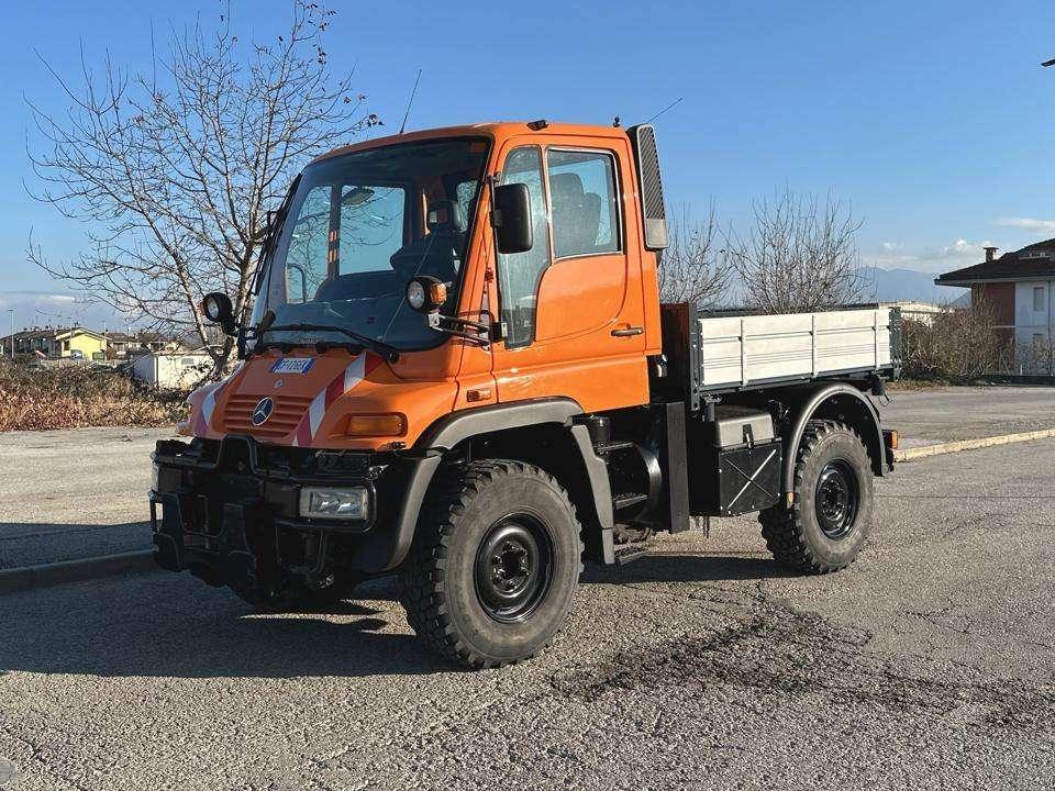 Mercedes-Benz Unimog 405-10 4X4 Foto 1