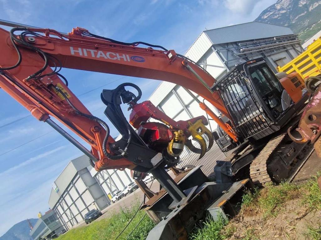 Hitachi ZX210LCN-6 Foto 2