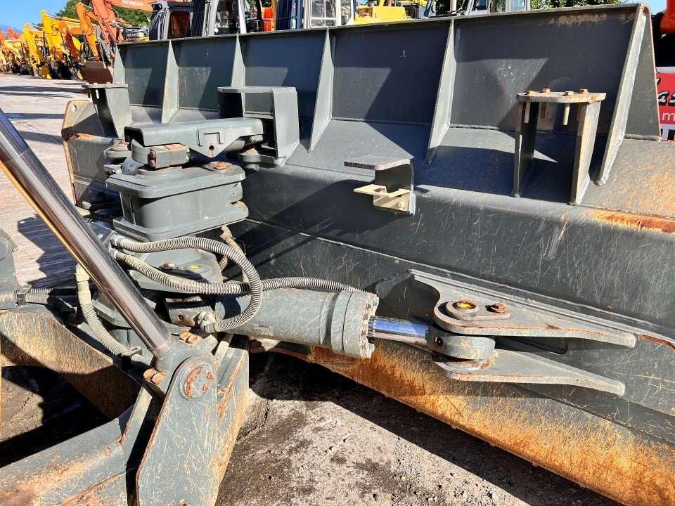Liebherr 736 Foto 17