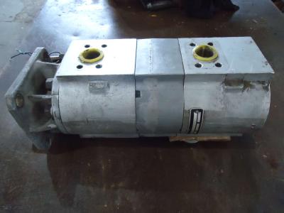 Pompa idraulica per Fiat Allis FR35 - codice 73070425 in vendita da OLM 90 Srl