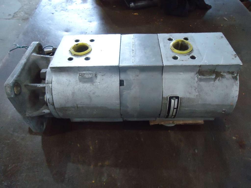 Pompa idraulica per Fiat Allis FR35 - codice 73070425 Foto 1