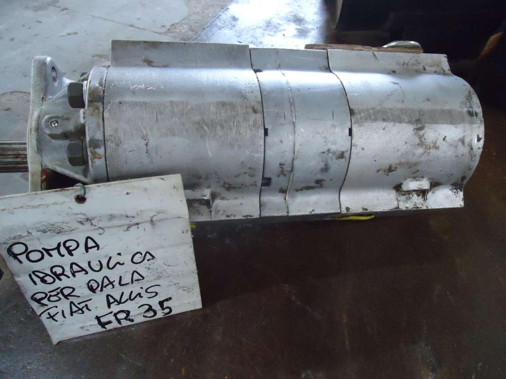Pompa idraulica per Fiat Allis FR35 - codice 73070425 Foto 4