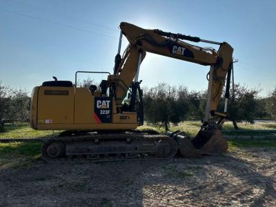Caterpillar 323FLN