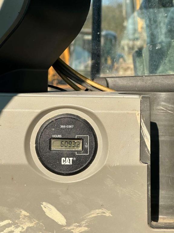 Caterpillar 323FLN Foto 11