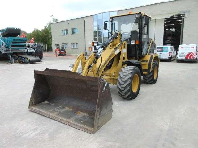 Caterpillar 908 Foto 2