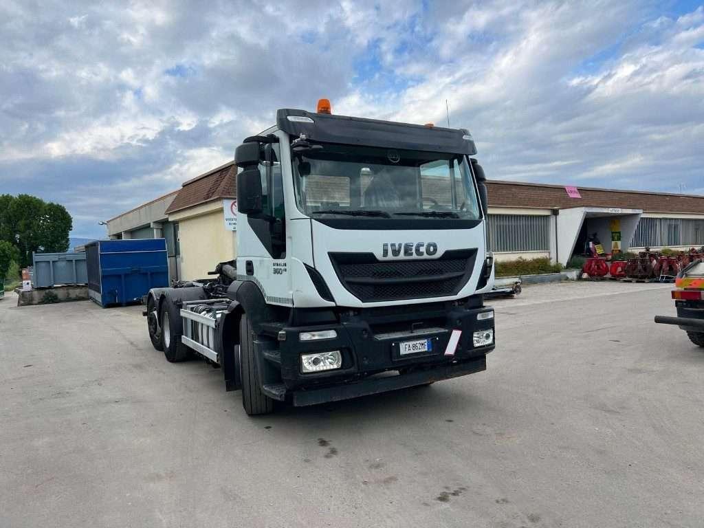 Iveco STRALIS 360 AD260SY SCARRABILE 3 ASSI Foto 6
