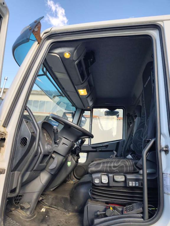 Iveco EUROCARGO 180E32 Foto 19