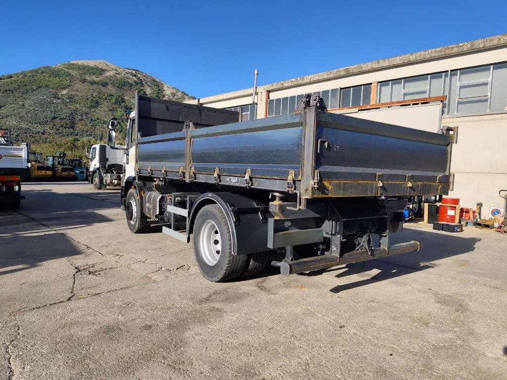 Iveco EUROCARGO 180E32 Foto 3