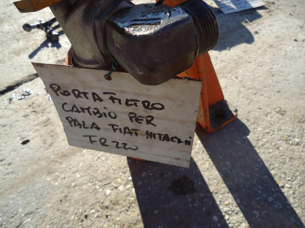 Supporto filtro cambio per Fiat Hitachi FR220 Foto 2