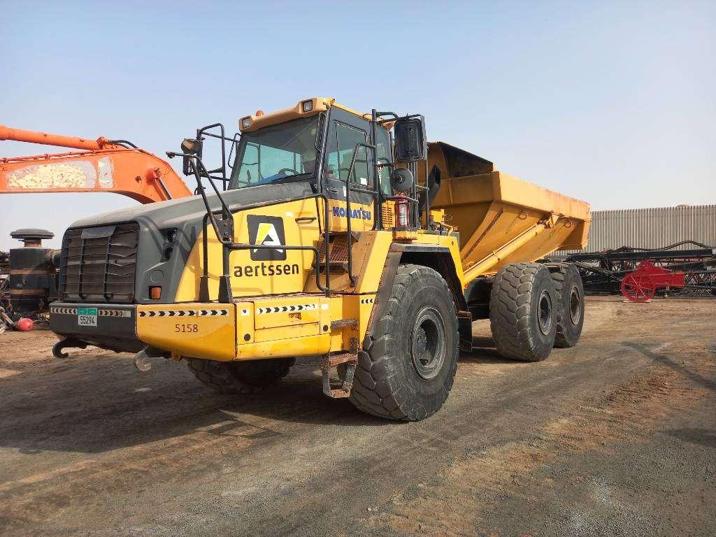 Komatsu HM400-3R (4pcs available for sale in Abu Dhabi) Foto 10