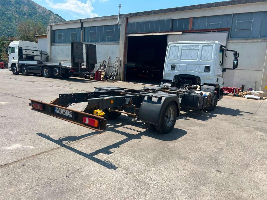 Iveco EUROCARGO 100E18 Foto 14