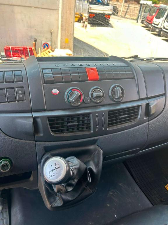 Iveco EUROCARGO 100E18 Foto 26