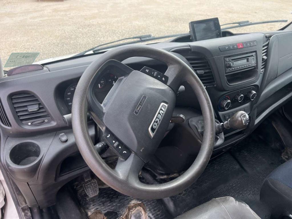 Iveco DAILY 35-120 Foto 23