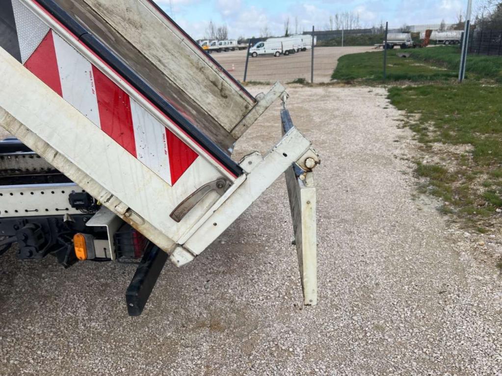 Iveco DAILY 35-120 Foto 6