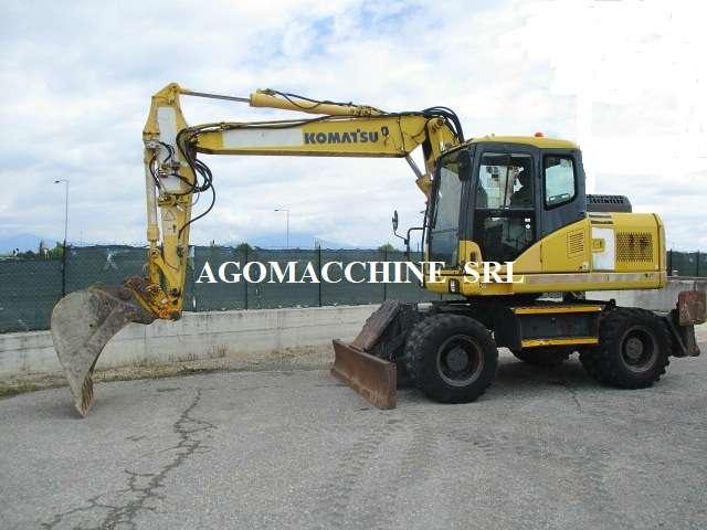 Komatsu PW140-7 Foto 1